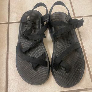 Men’s black Chaco’s